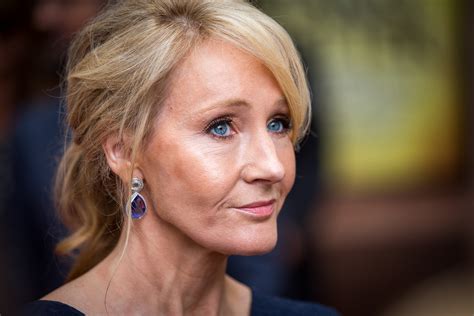 JK Rowling Got So Red, Nude, and Mad Online She Wrote a。